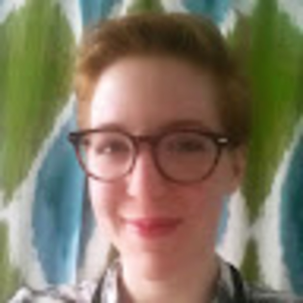 Meet your Posher, Maura